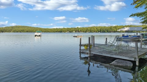 Family Friendly Kennebunk Pond Lakefront Retreat