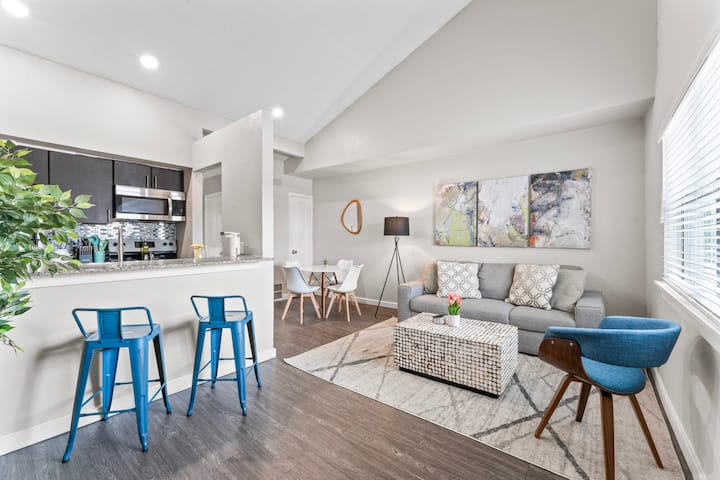 Chic King Bed 1br Suite, 5 Min To Dt W/ Pool - Austin