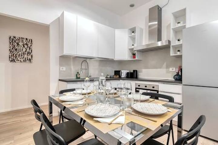 Carbonara 2 – Luxury Apartment