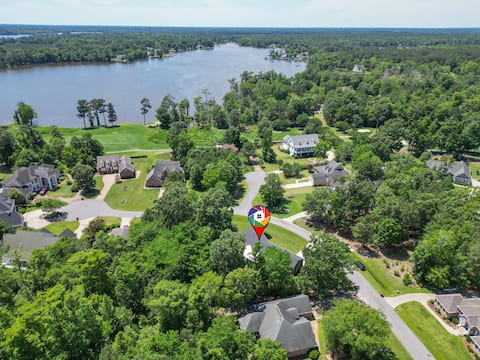 The Clubhouse: Luxury in Albermarle Plantation