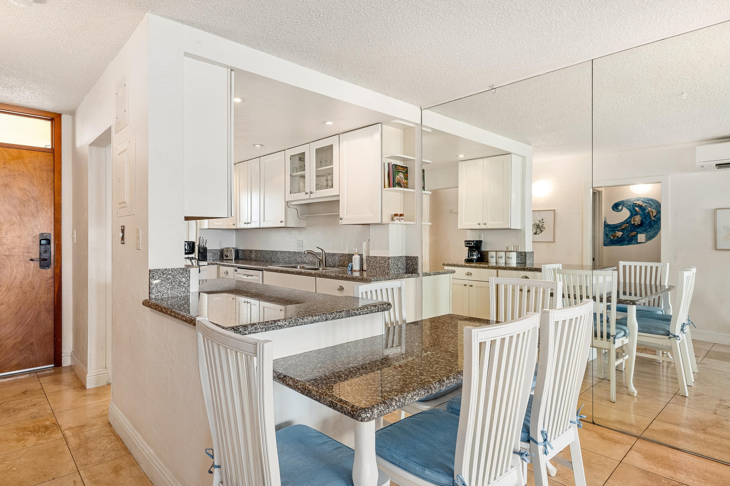 Condo in Kihei · ★4.9 · 2 bedrooms · 3 beds · 2 private baths - Image 41