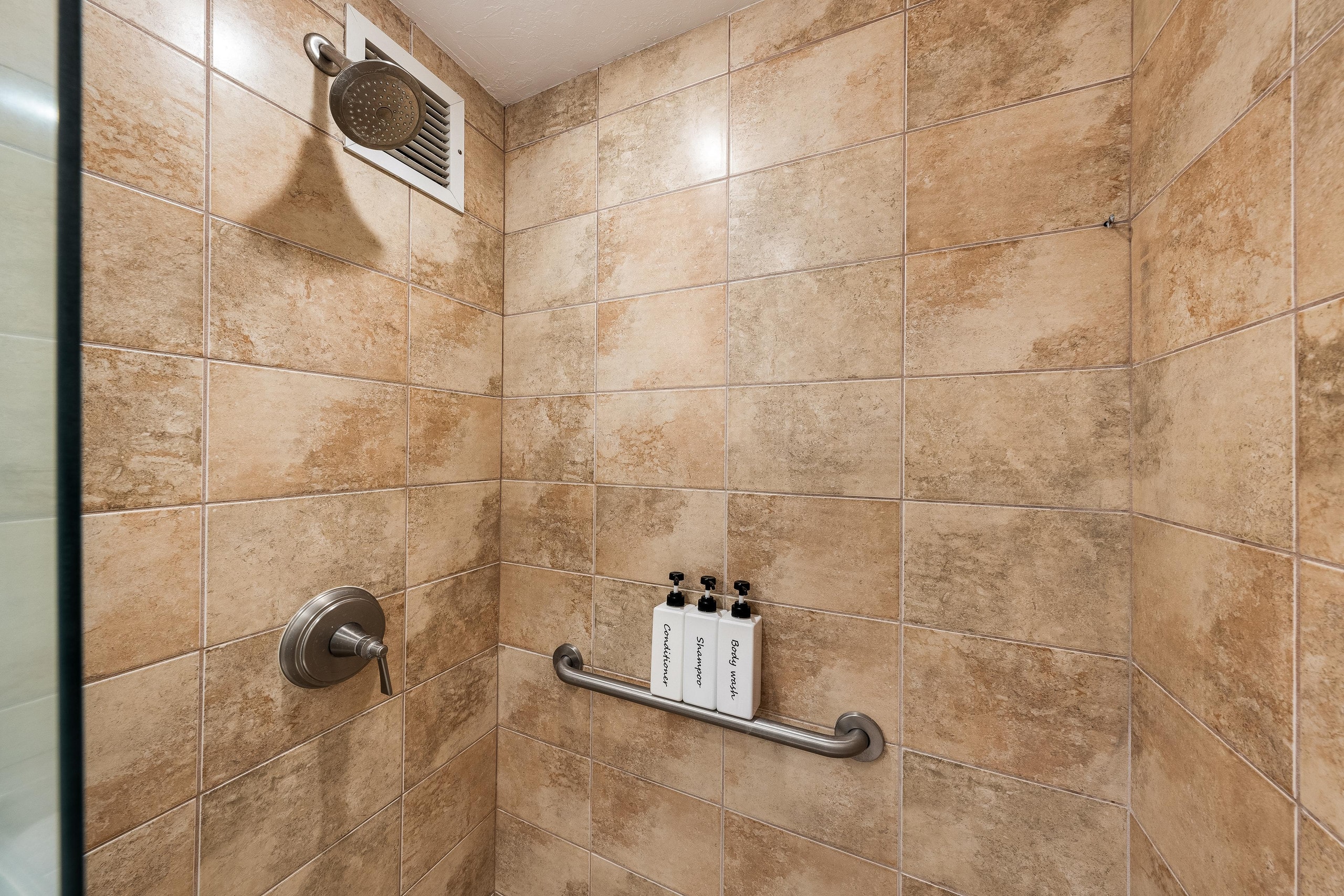 Condo in Kihei · ★4.9 · 2 bedrooms · 3 beds · 2 private baths - Image 57