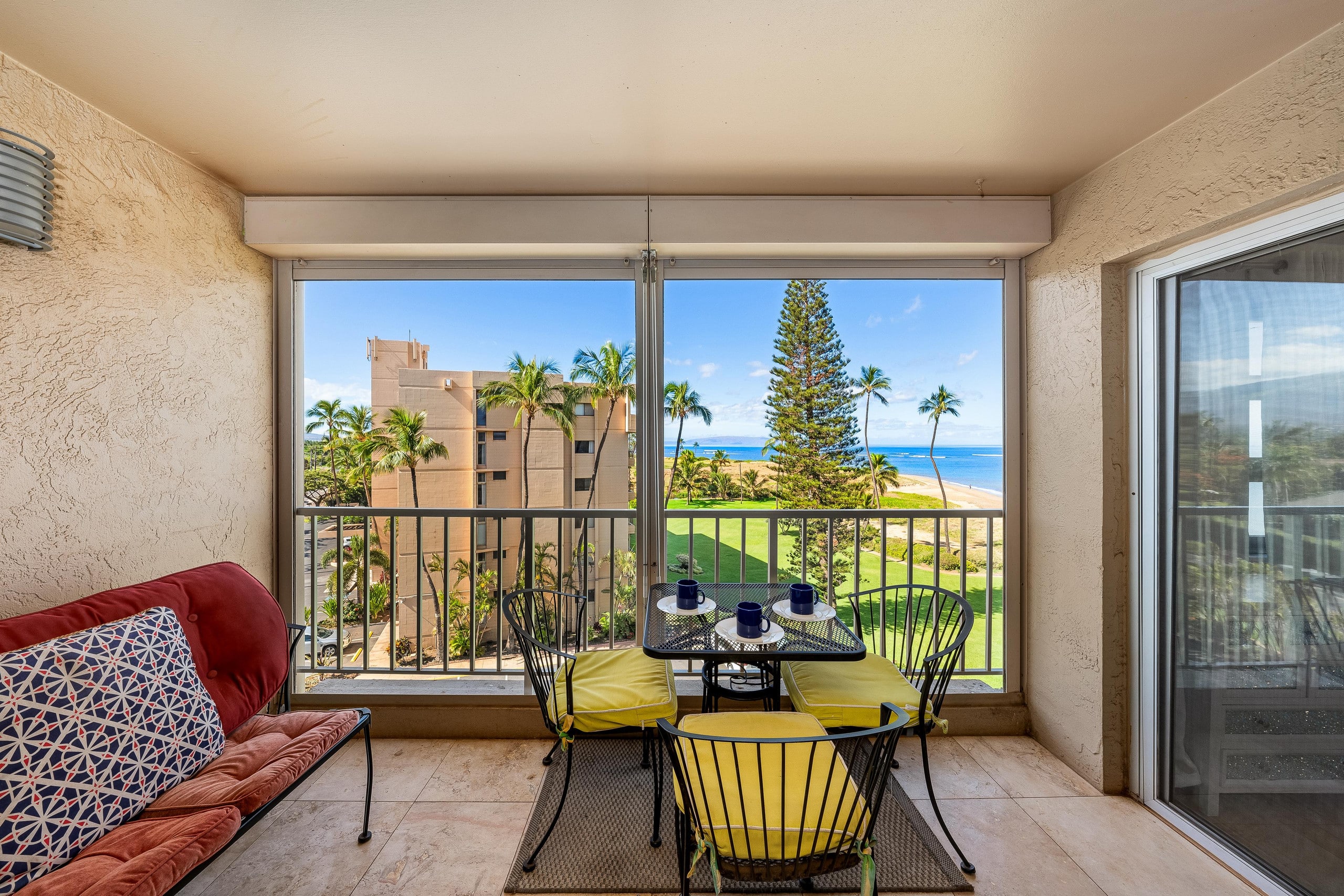Condo in Kihei · ★4.9 · 2 bedrooms · 3 beds · 2 private baths - Image 4