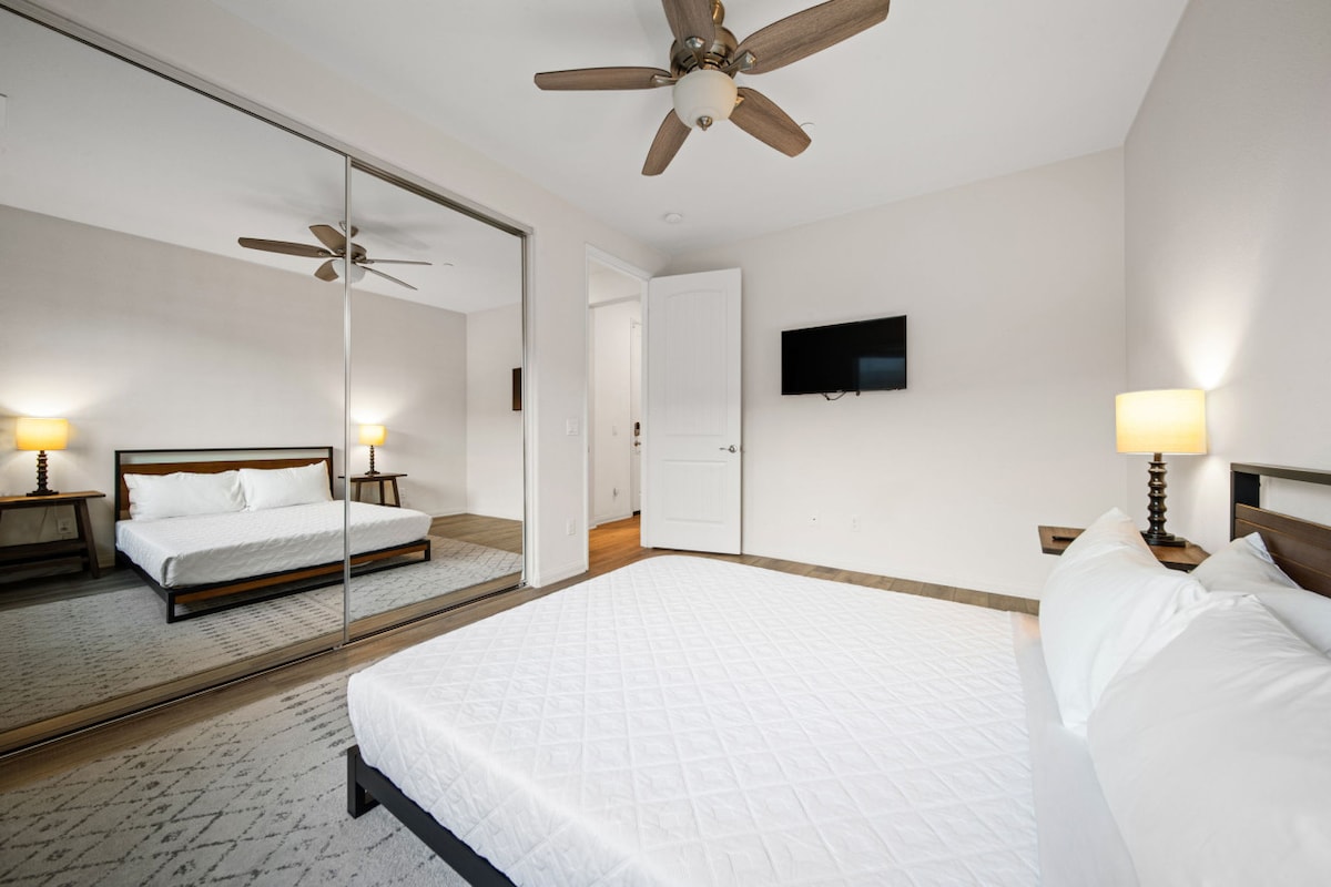 Удобно легло с естествено осветление.