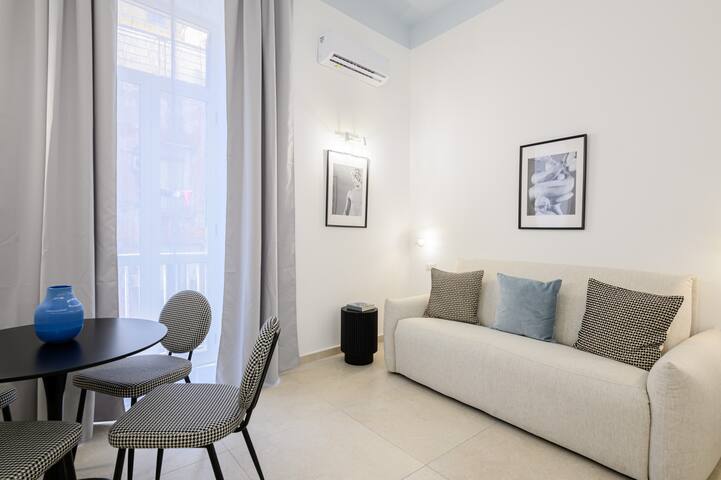 Into Mann gallery image 4