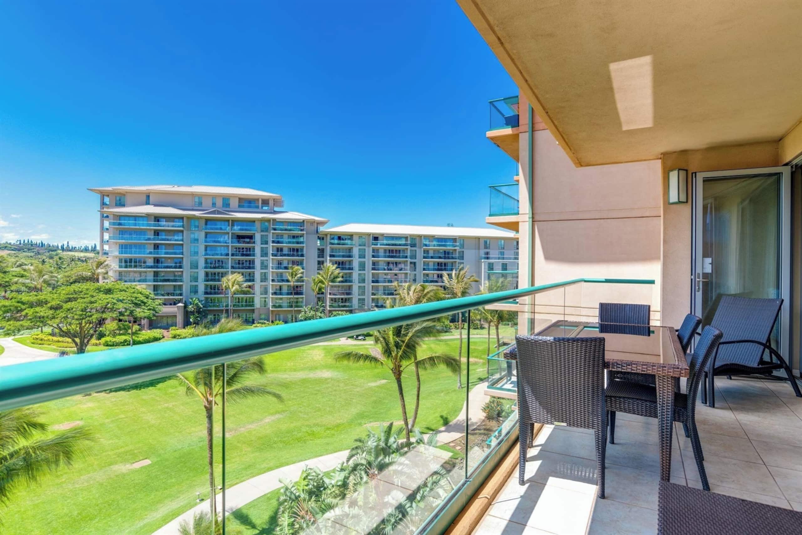 Condo in Lahaina · ★4.96 · 2 bedrooms · 3 beds · 1 bath - Image 26