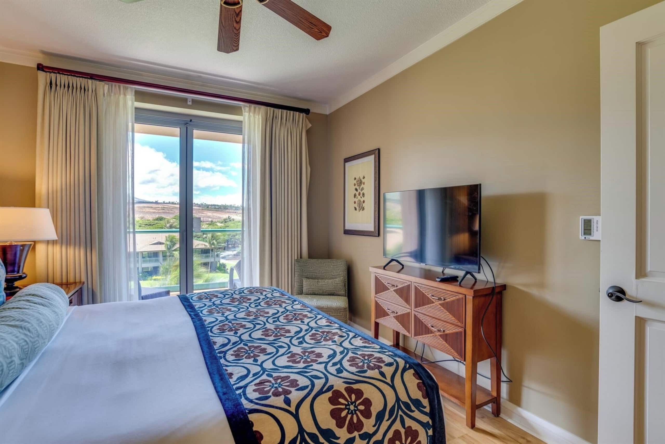 Condo in Lahaina · ★4.96 · 2 bedrooms · 3 beds · 1 bath - Image 16
