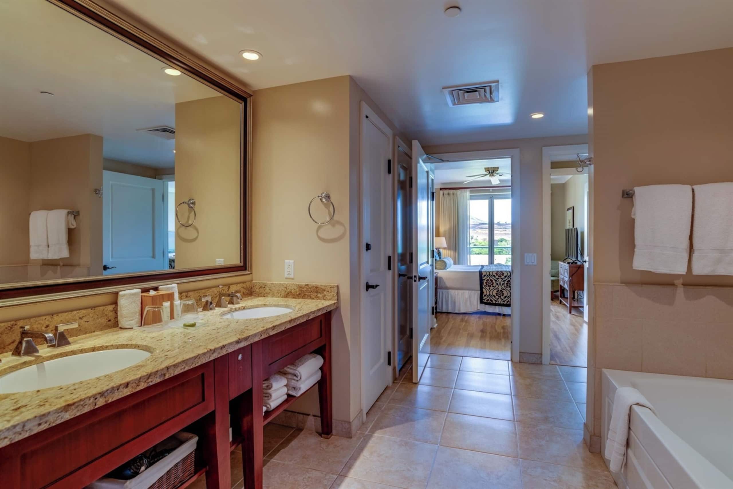 Condo in Lahaina · ★4.96 · 2 bedrooms · 3 beds · 1 bath - Image 18