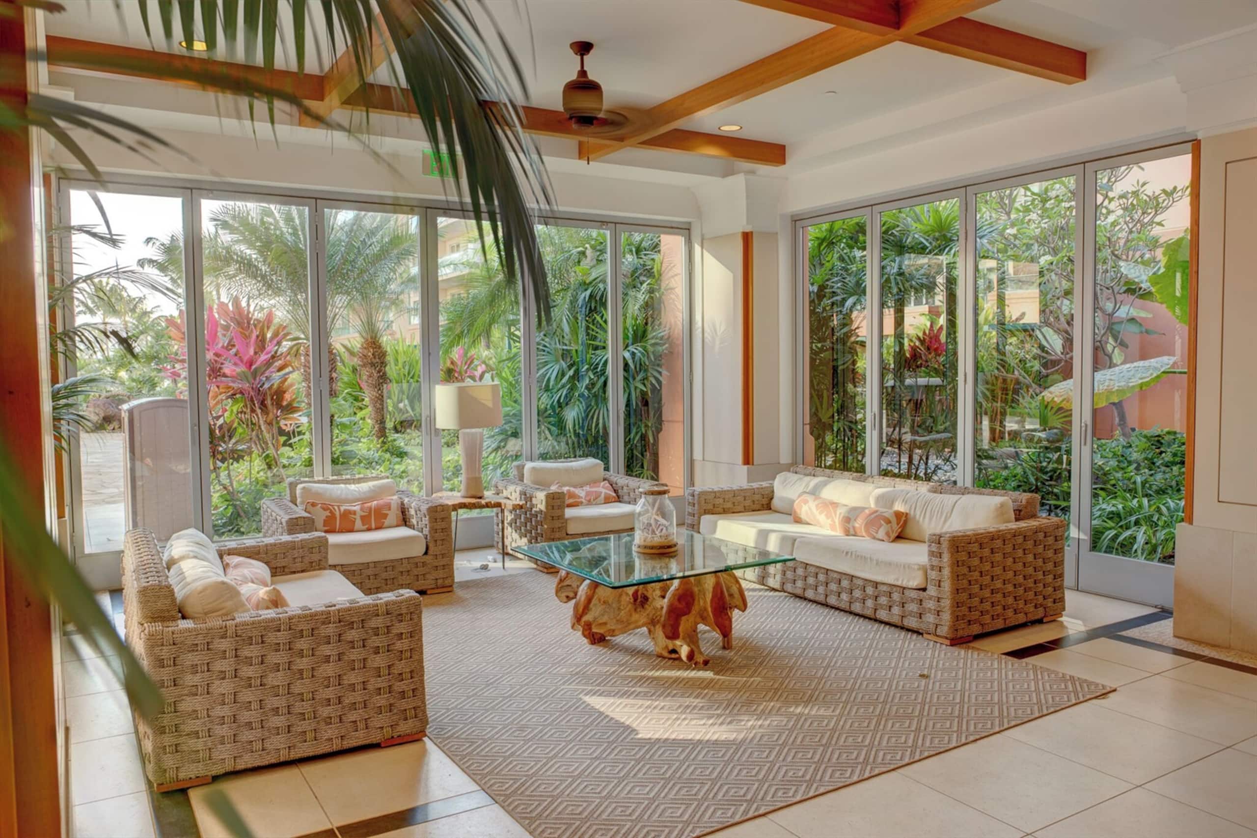Condo in Lahaina · ★4.96 · 2 bedrooms · 3 beds · 1 bath - Image 40