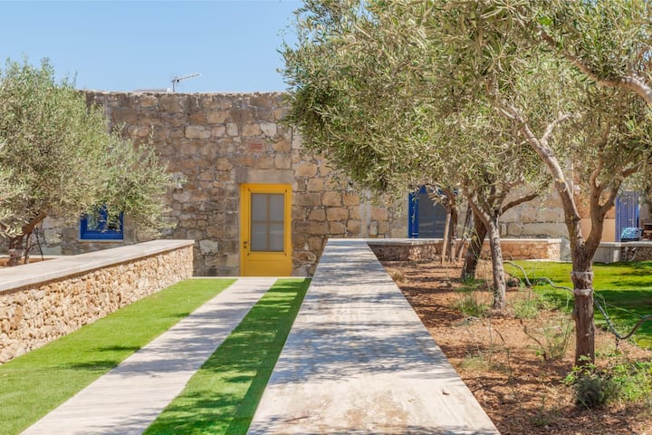 Villa Oliva Sleeps 8 With Gym - Malta