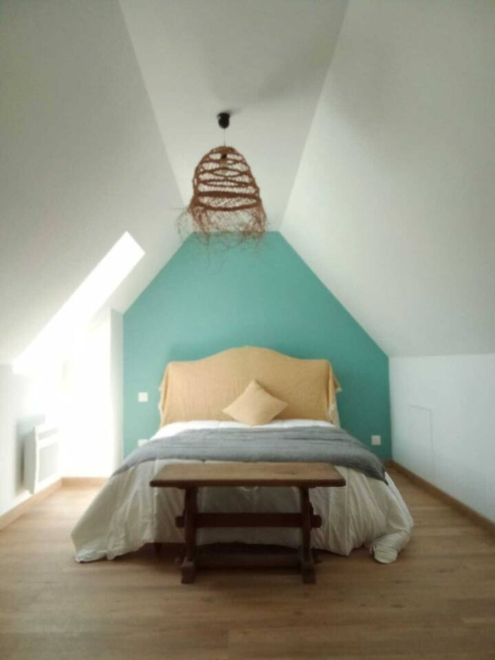 ห้องนอนชั้นลอย 