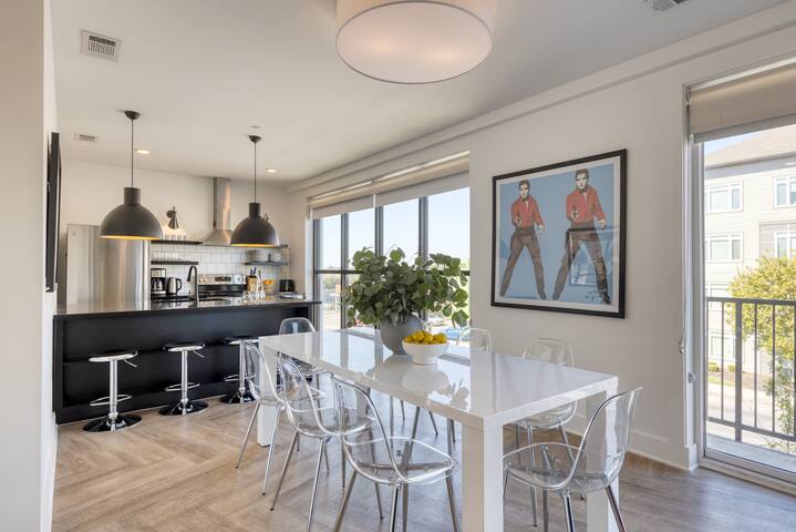 The Carter by AvantStay | 5th Floor, 15 Bedrooms gallery image 3