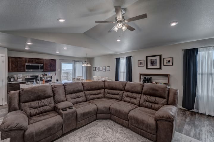 Spacious Retreat With Black Hills Views - Rapid City, SD