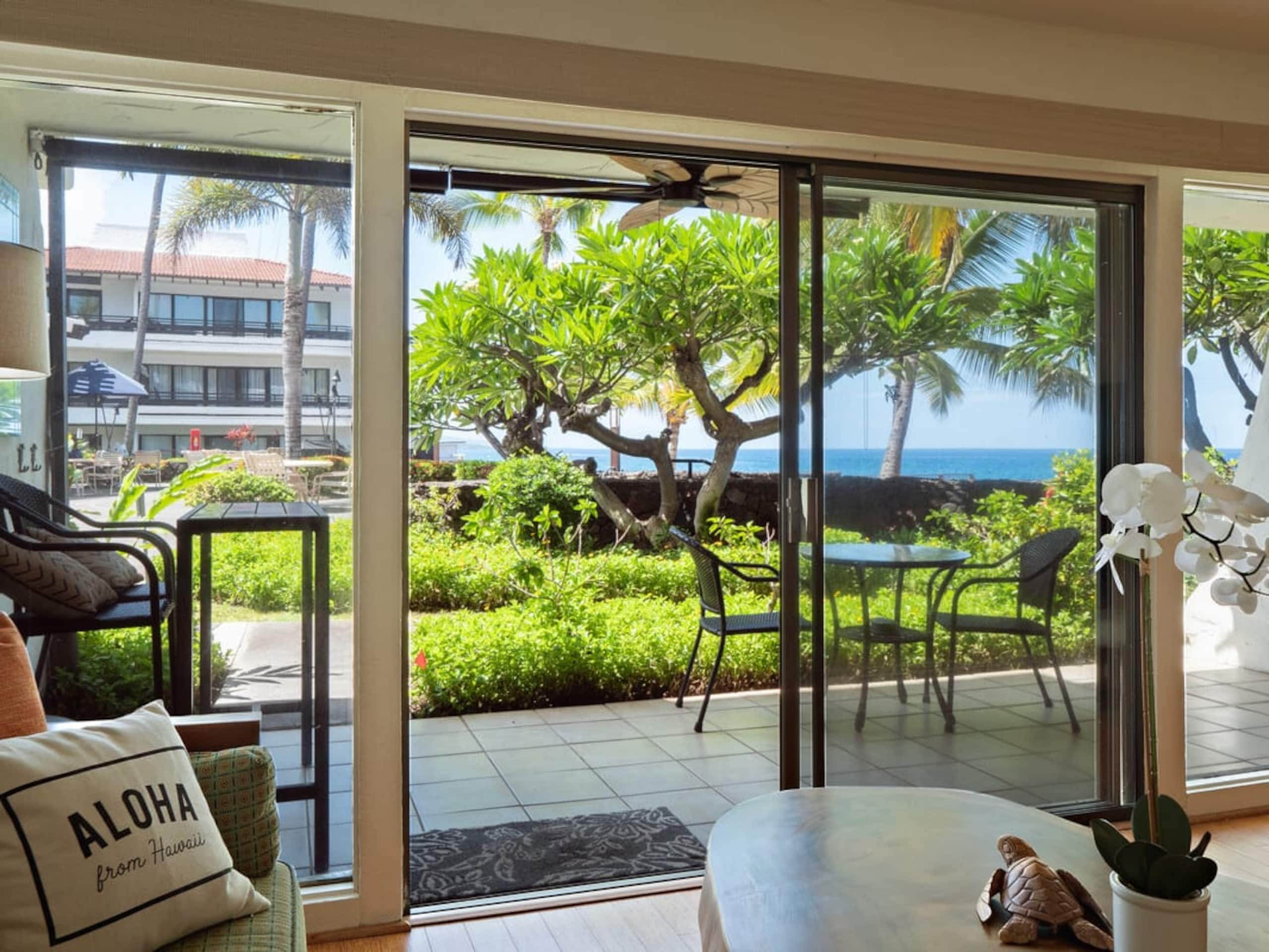 Condo in Kailua-Kona · ★4.83 · 1 bedroom · 2 beds · 1 bath - Image 2