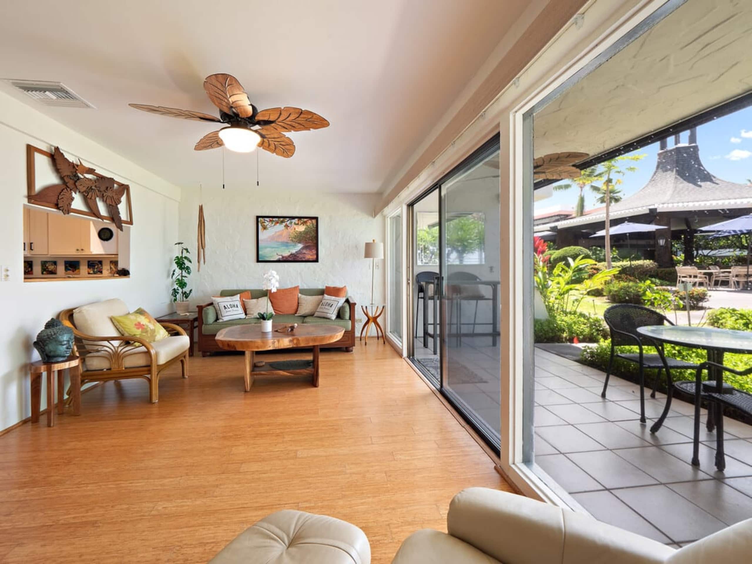 Condo in Kailua-Kona · ★4.83 · 1 bedroom · 2 beds · 1 bath - Image 3