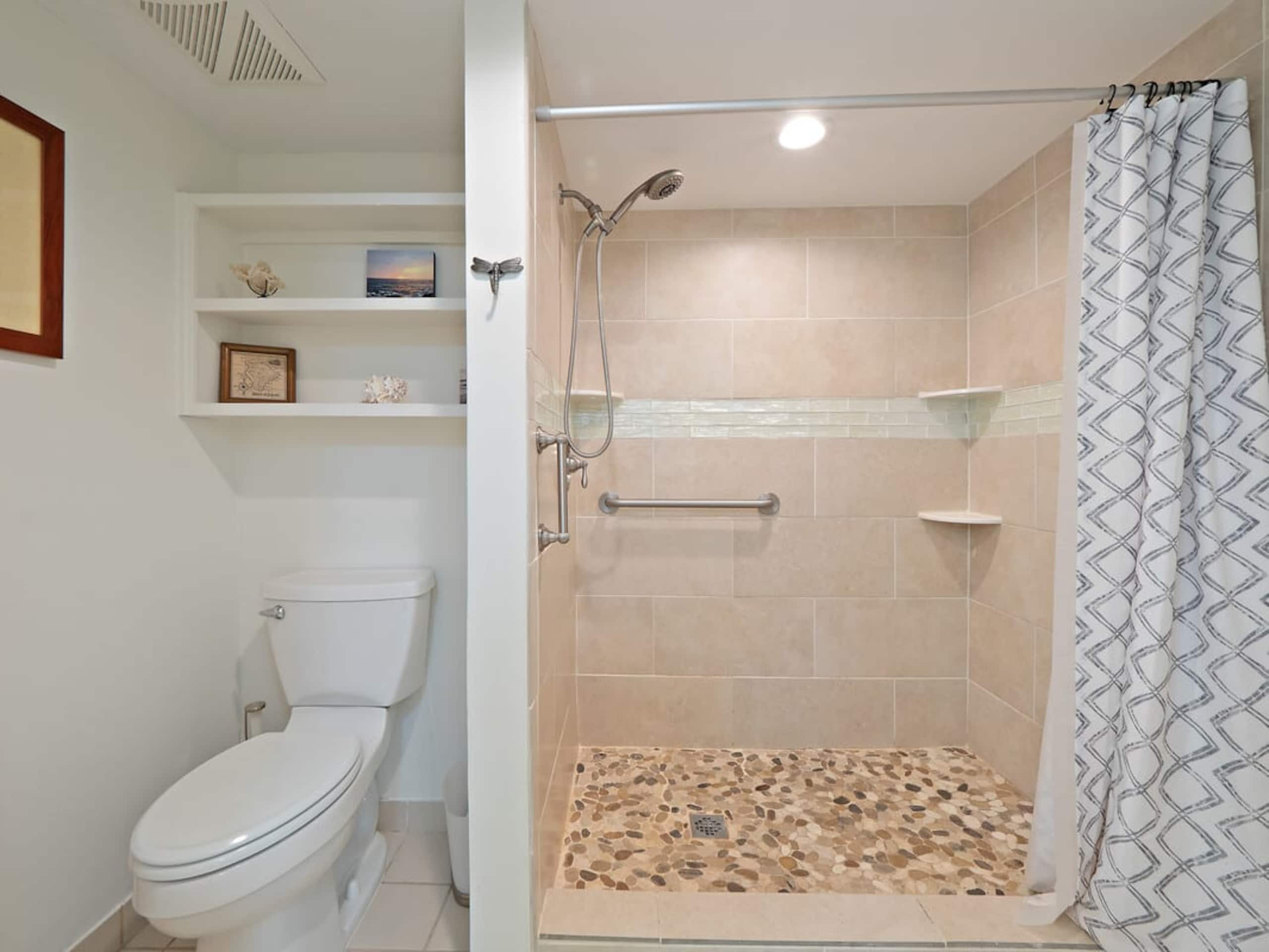 Condo in Kailua-Kona · ★4.83 · 1 bedroom · 2 beds · 1 bath - Image 13
