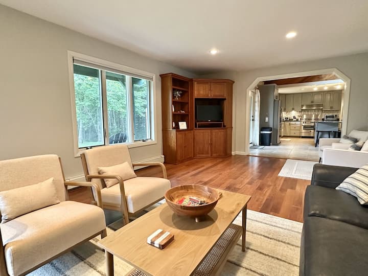 Renovated Large House Sleeps 21 [Tranquil Retreat] - Southwest Harbor, ME