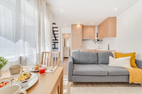 Airbnb em destaque: Sunny Charming Campolide Duplex with Garden em Campolide