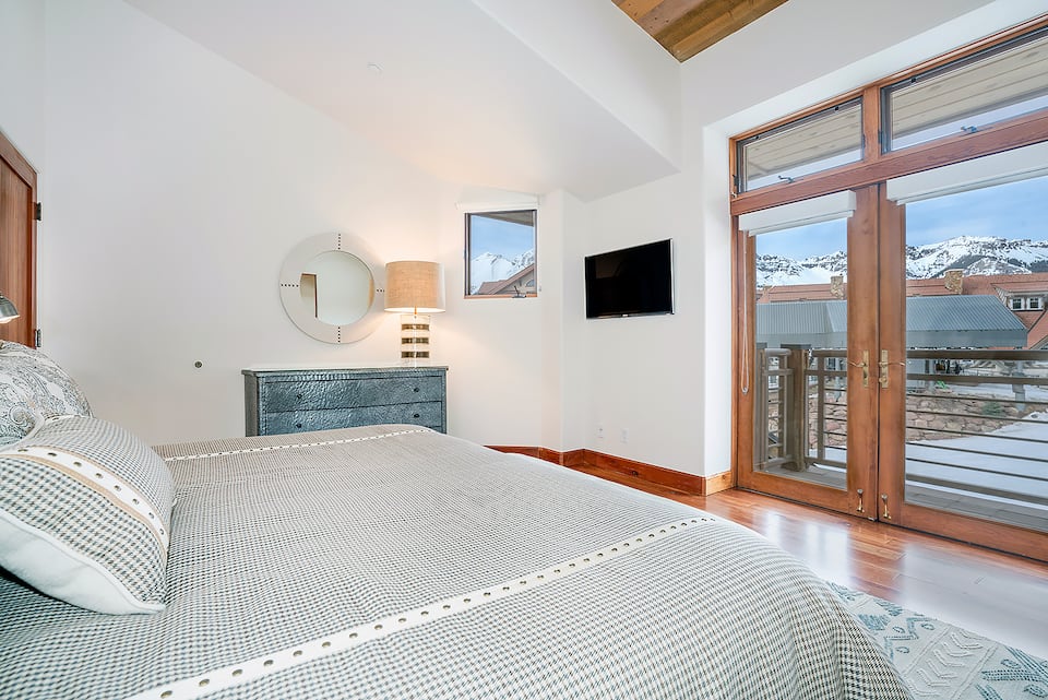 Granita 302, above Lift 1 in Telluride, Mountain Village, Colorado, United States, photo 7 of 10