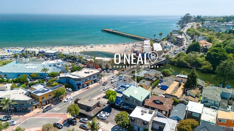 4 Bedroom Luxury in Capitola Village w/ parking!