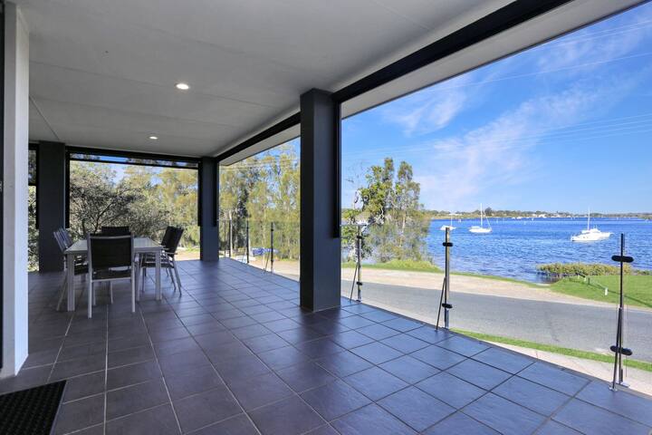 Tea Gardens Real Estate managed Airbnb listing 1