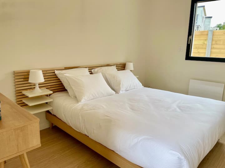 Spálňa 1 manželská posteľ