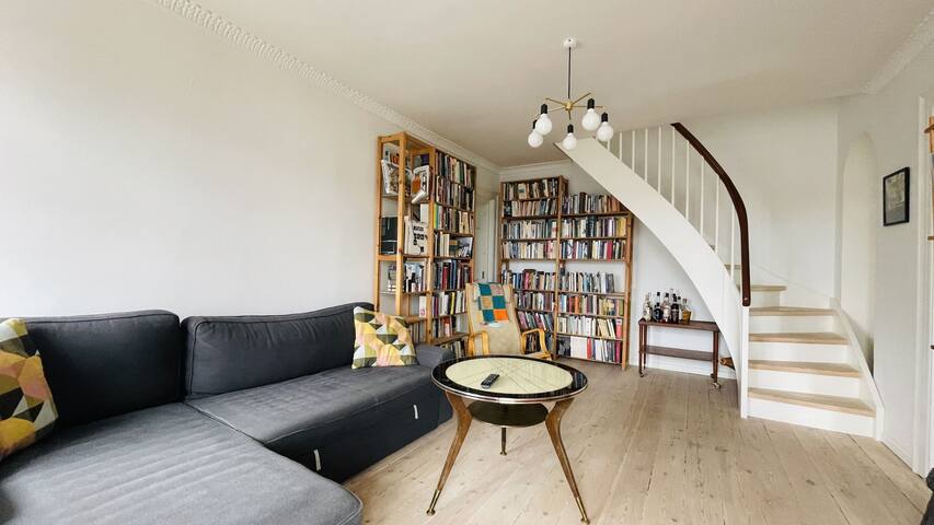 Vesterbro – 2 Levels-2 Bathrooms-3 Br – 6 People ( gallery image 5