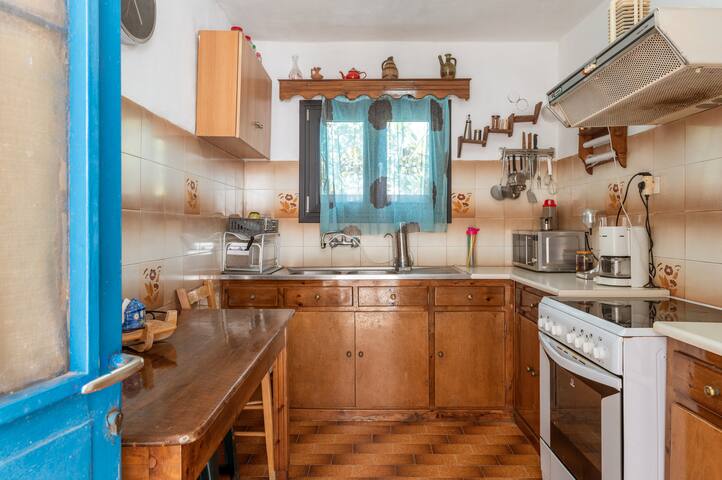 Andros Traditional House gallery image 4