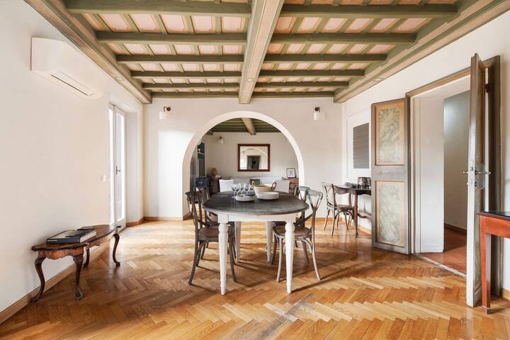 Pantheon Classic Home By RomeLoft gallery image 3