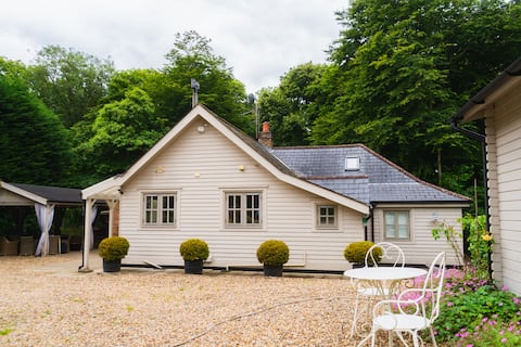 The Hideout House by TAS | Luxury Holiday Home