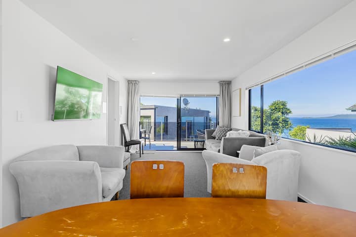 Gather Taupo - Lakeview House - Spa Pool - Taupō