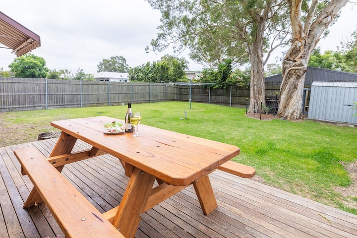 The Beach Shack, 28 Shoal Bay Road - Nelson Bay