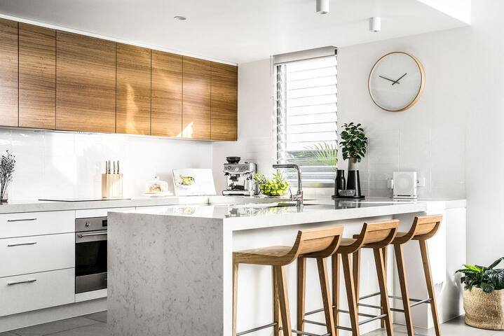 Kaylani Cove – luxury beach villa with pool gallery image 3