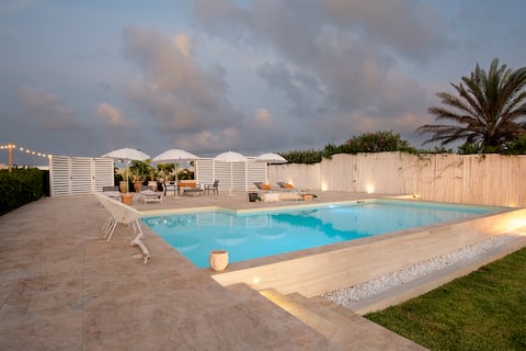 Villa Elysian with private pool