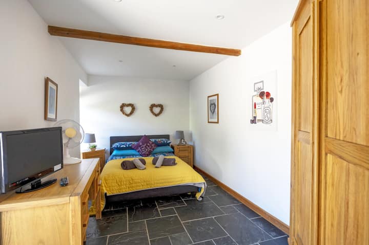 Tywi-barn-20
