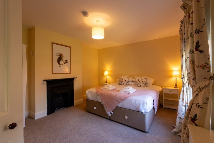 ห้องนอนเตียงคิงไซส์ 1