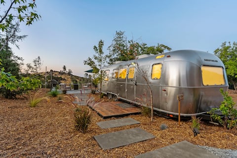 Lux  Getaway near Yosemite, 2 Lakes