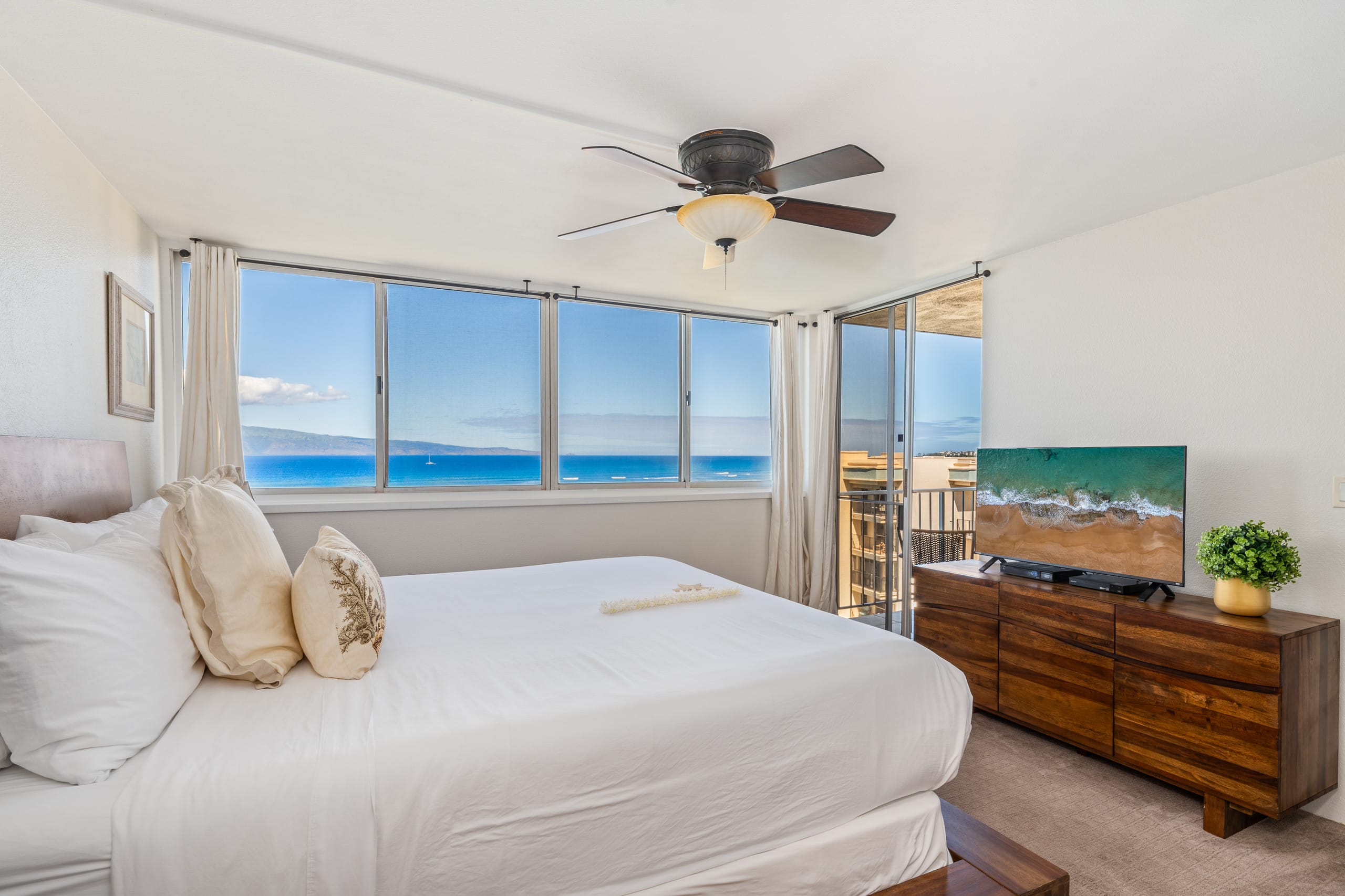 Condo in Lahaina · ★4.62 · 1 bedroom · 2 beds · 1 bath - Image 16