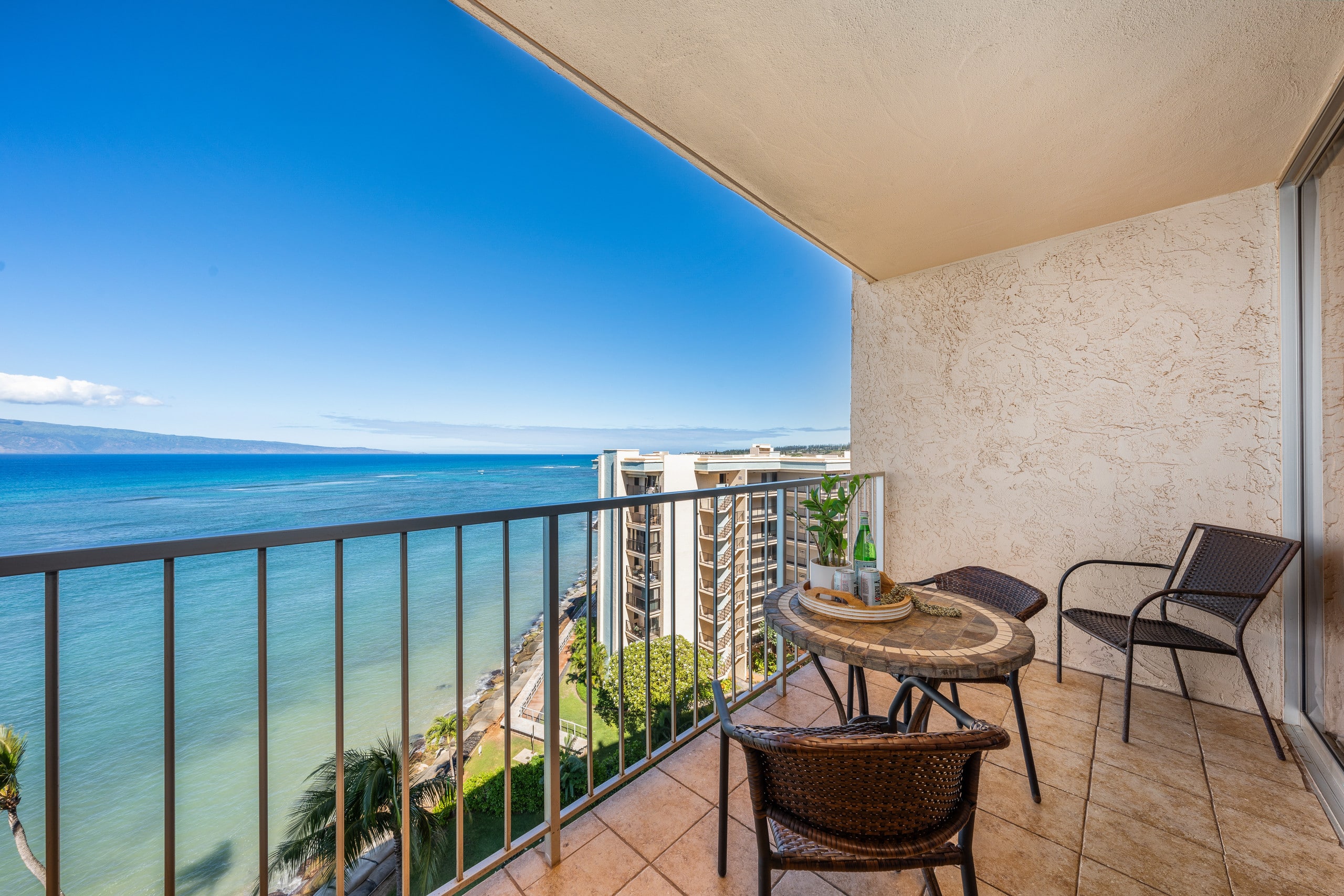 Condo in Lahaina · ★4.62 · 1 bedroom · 2 beds · 1 bath - Image 27