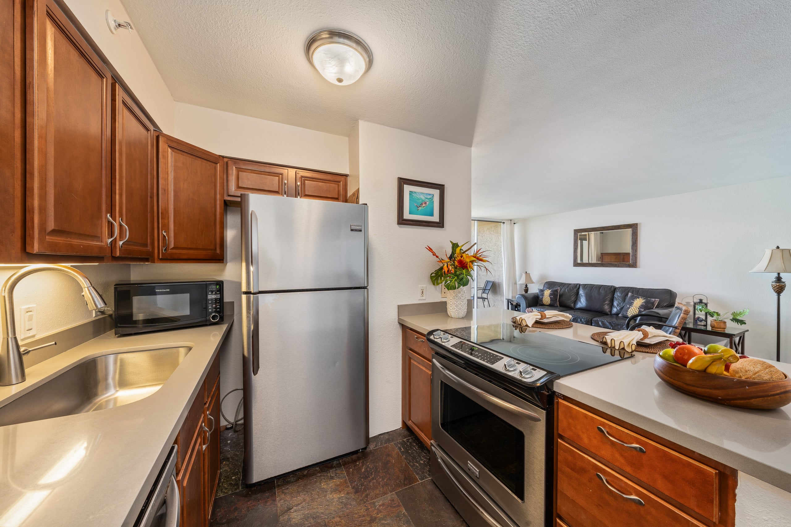 Condo in Lahaina · ★4.62 · 1 bedroom · 2 beds · 1 bath - Image 9