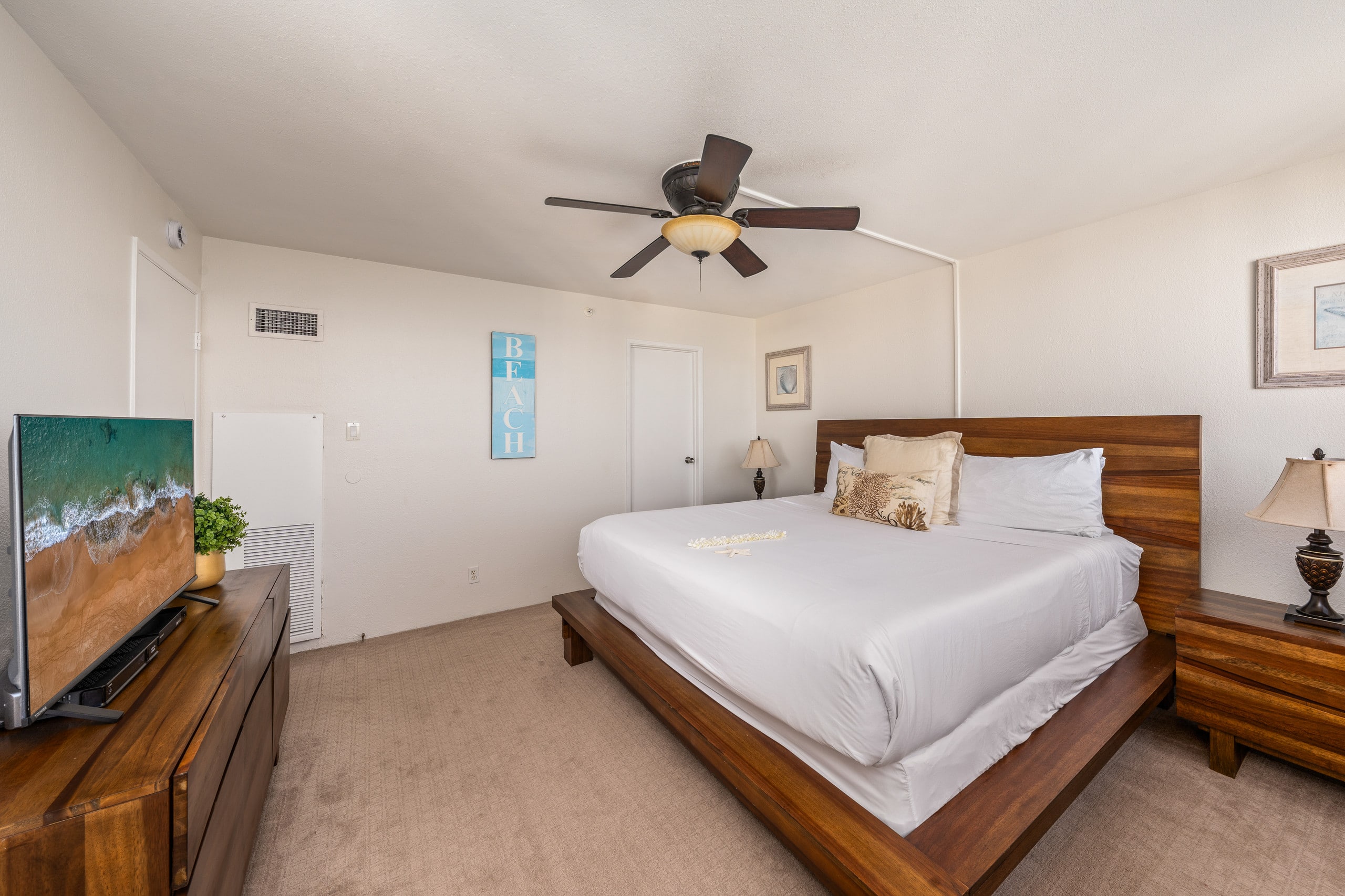 Condo in Lahaina · ★4.62 · 1 bedroom · 2 beds · 1 bath - Image 21