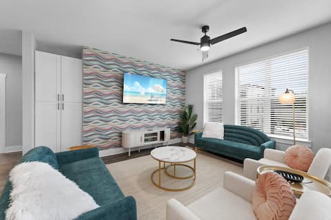 Top performing Airbnb: Sunny Haven: Chic 2BR/2BA with Pool & Gym in Deerwood