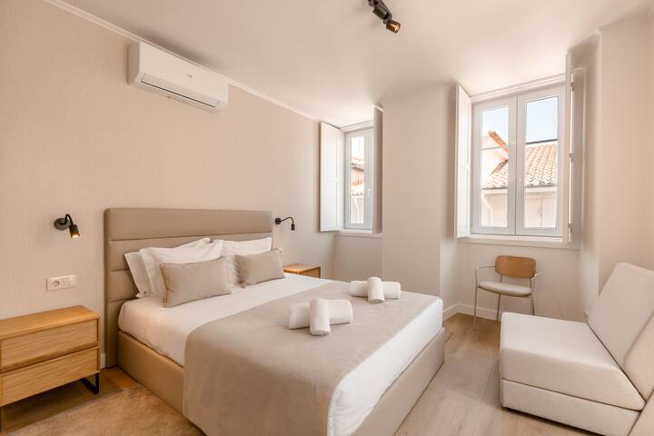 A2 | NEW Remodeled & Spacious! | Very Central BICA gallery image 3