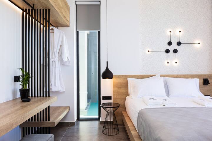 Family 4BR Villa, Ping Pong w Steps to Amenities gallery image 5