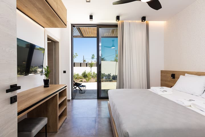 Მოწოდებულია აუზისა და აბაზანის პირსახოცები