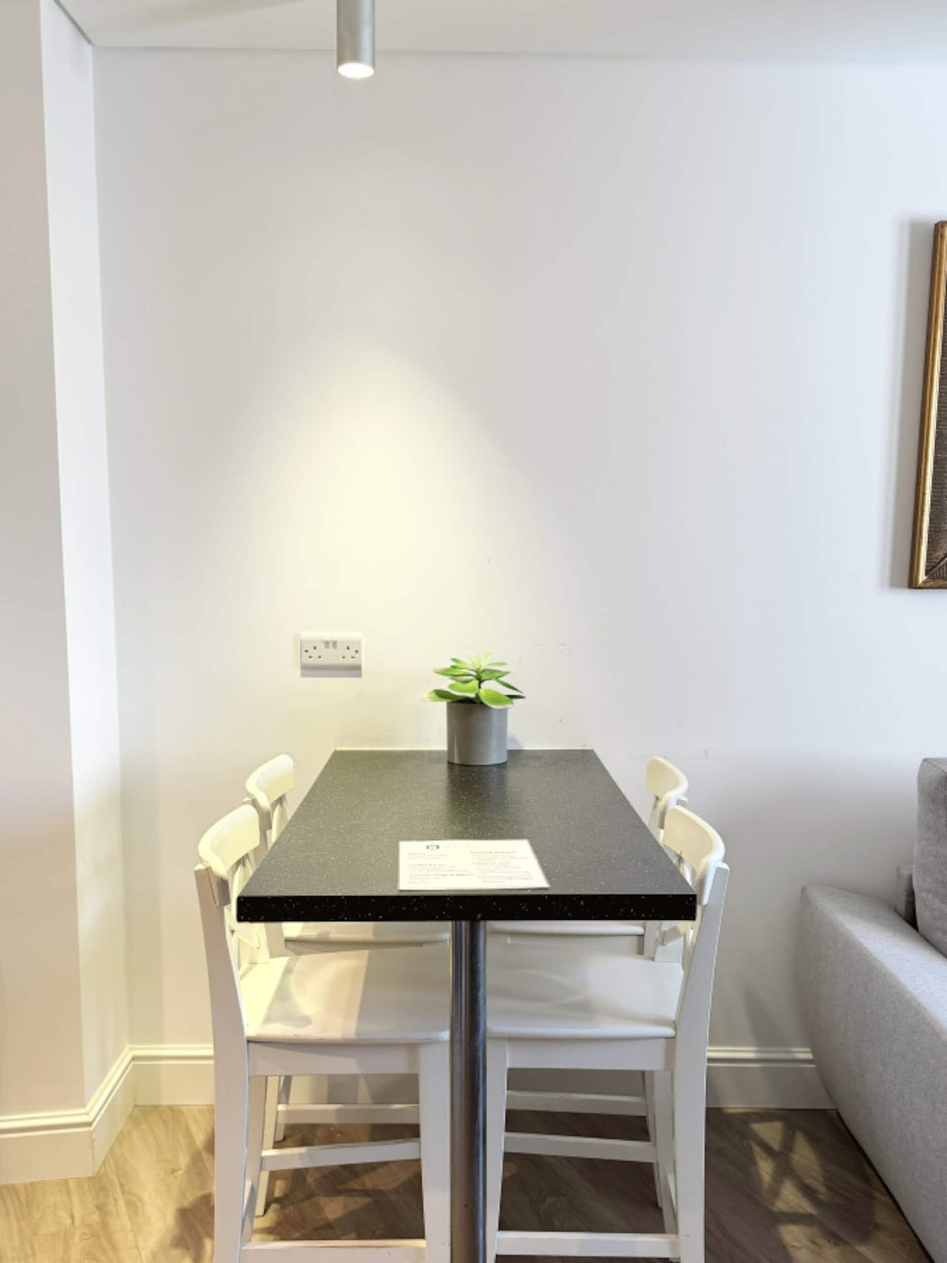 Central 1 Bedroom Apartment in Gibraltar — foto 5