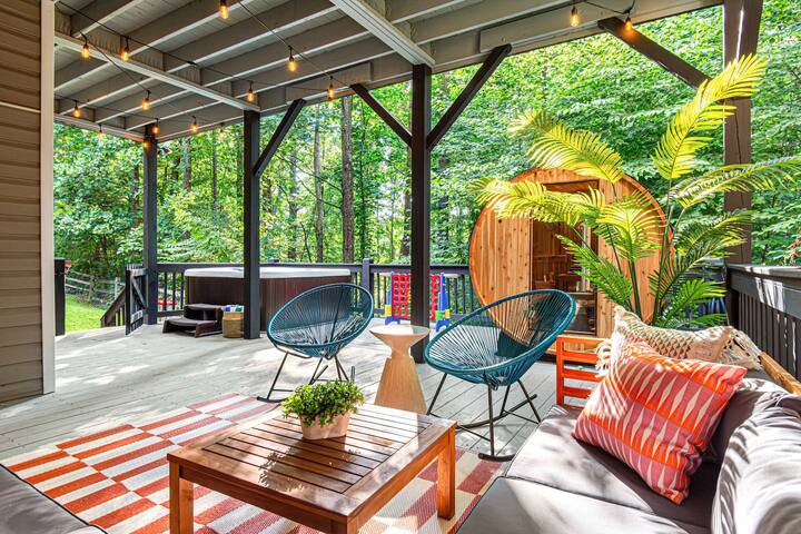 Sleeps 20! | Asheville Oasis | Theater | Sauna gallery image 2