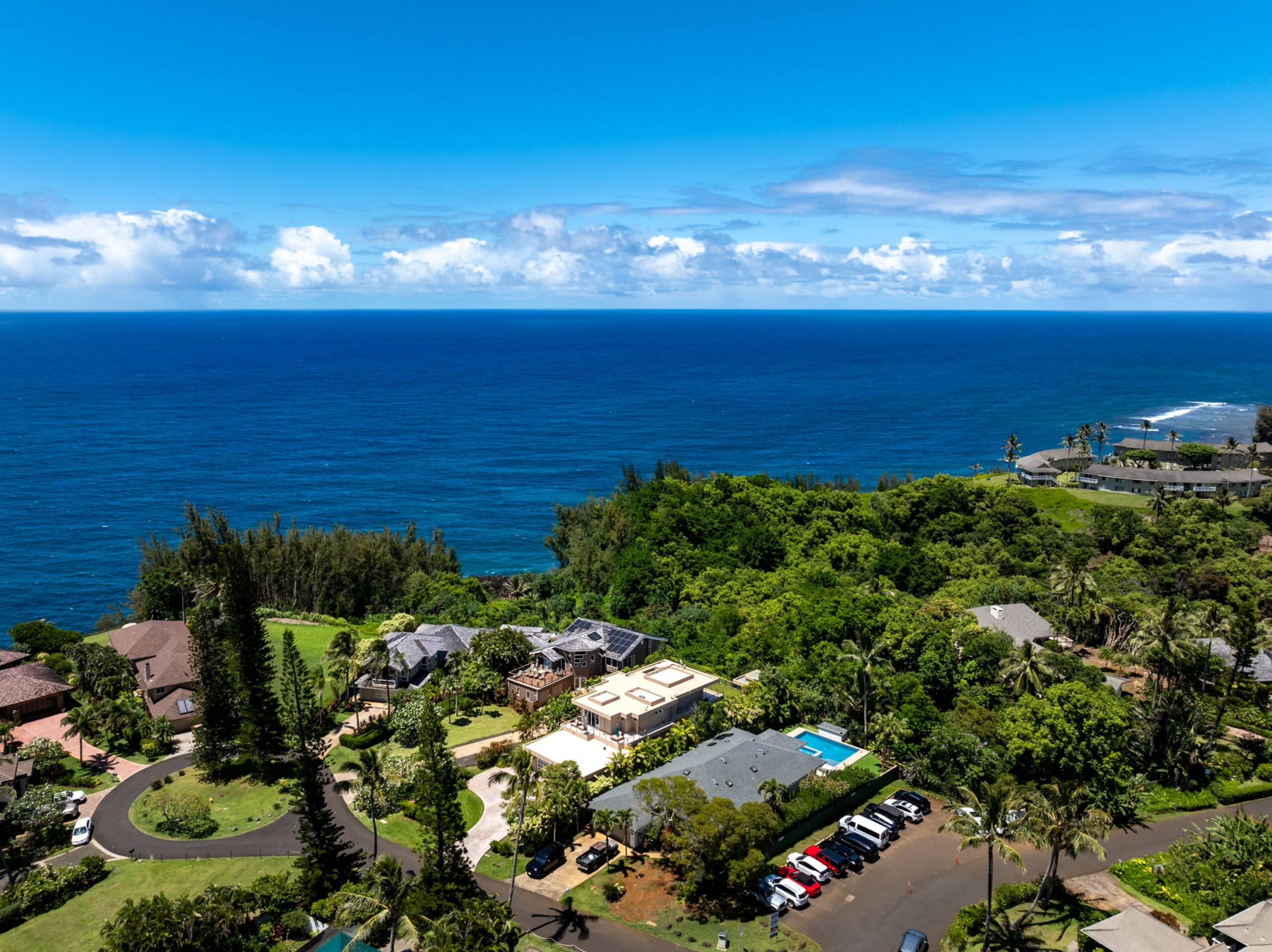 Home in Princeville · ★4.92 · 3 bedrooms · 3 beds · 3.5 baths - Image 19