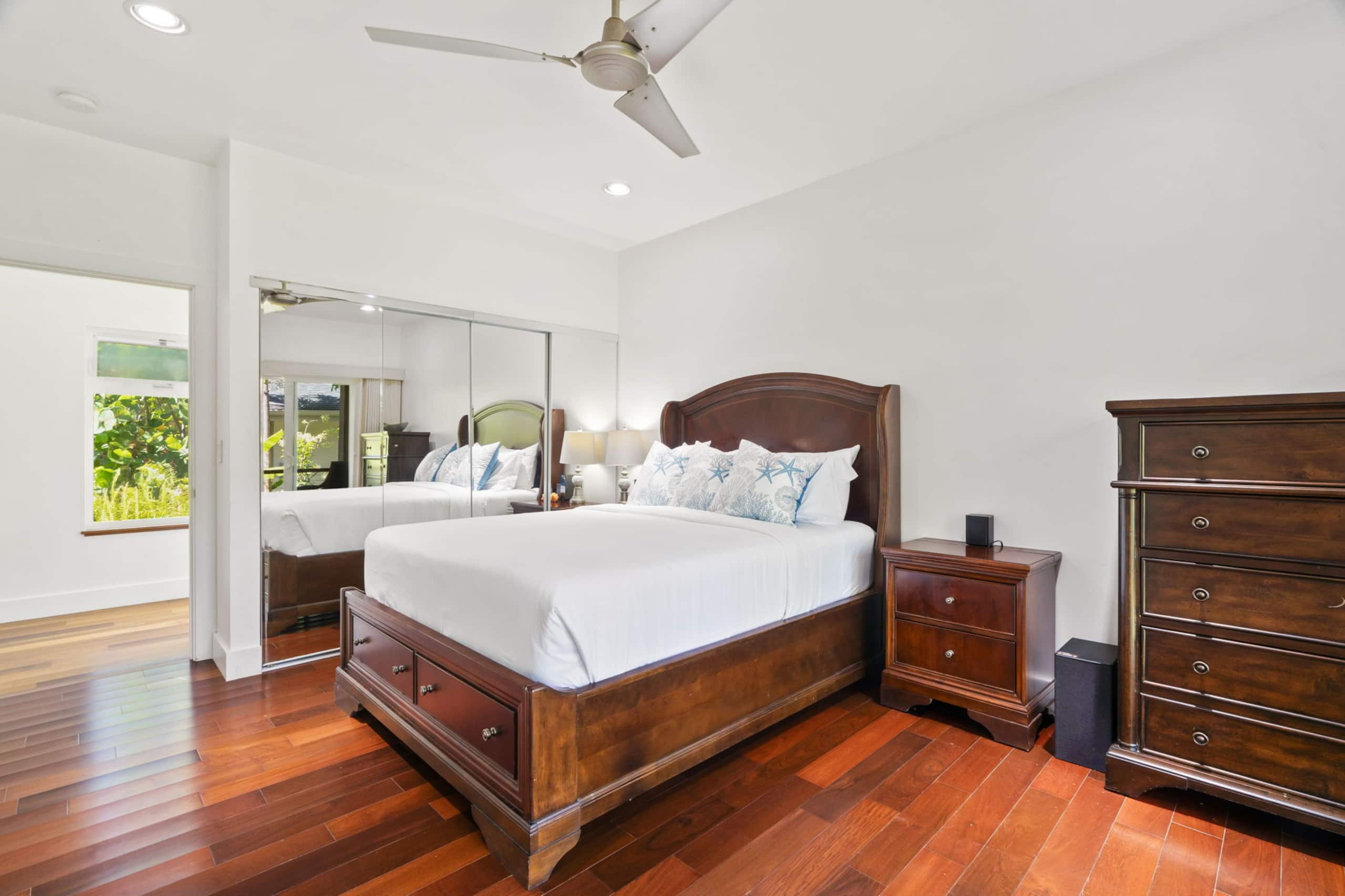Home in Princeville · ★4.92 · 3 bedrooms · 3 beds · 3.5 baths - Image 9