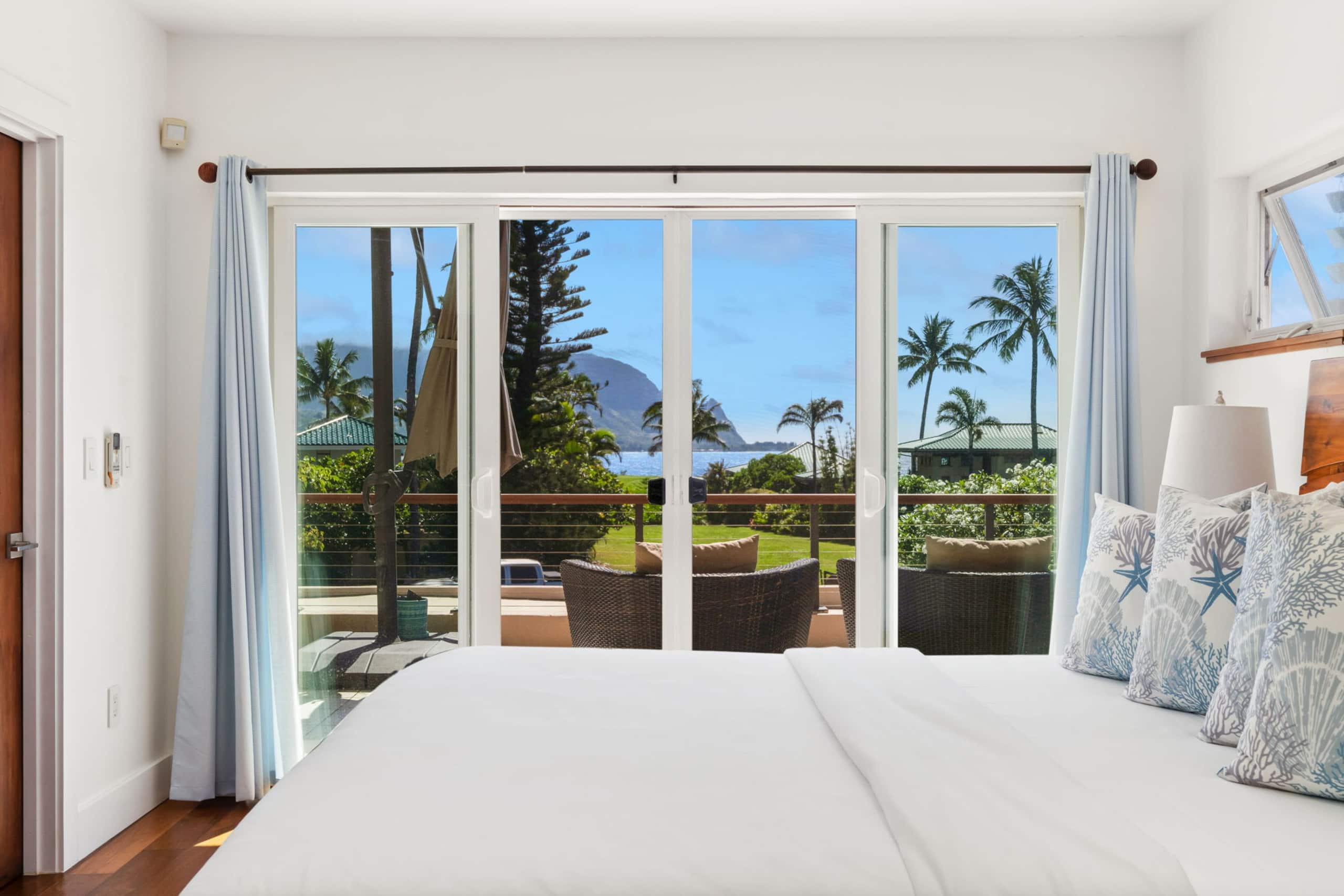 Home in Princeville · ★4.92 · 3 bedrooms · 3 beds · 3.5 baths - Image 7